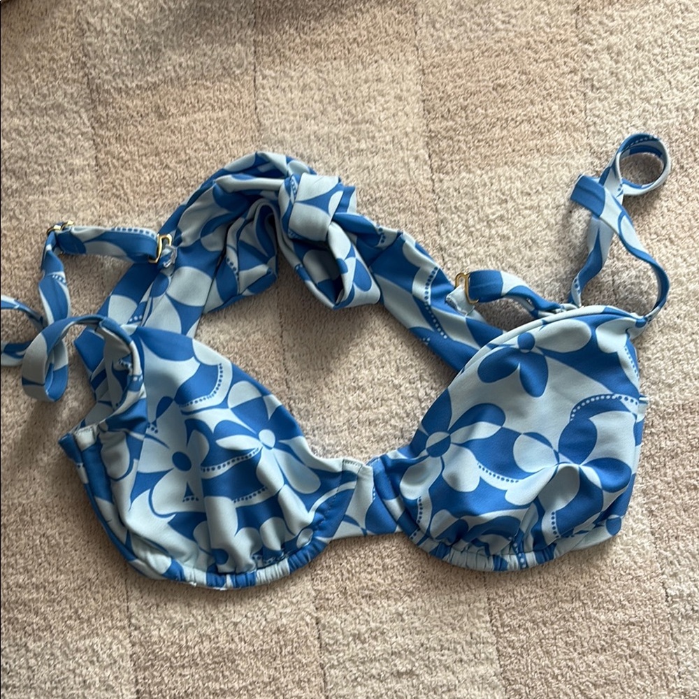 Skatie Blue Floral Swim Top